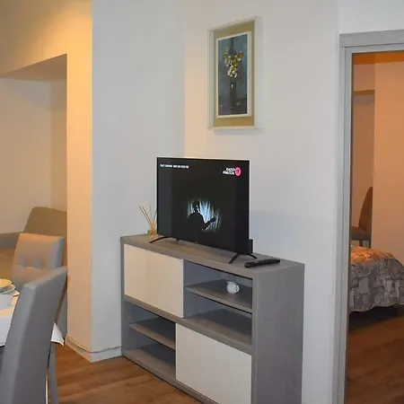 Mattia's 2 Apartment Desenzano del Garda